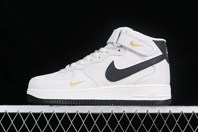 All categories Nk Air Force 1 Air Force series Nk Air Force 1 Mid Air Force mid-top Nk Air Force 1'07 Mid gray suede small hook Air Force One mid-top casual sneakers KG3031-011